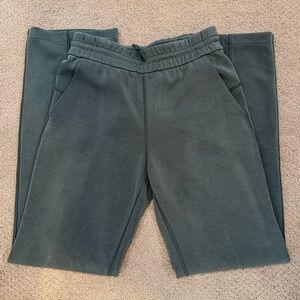 Lululemon hunter green Softstreme Sweatpants Size 4